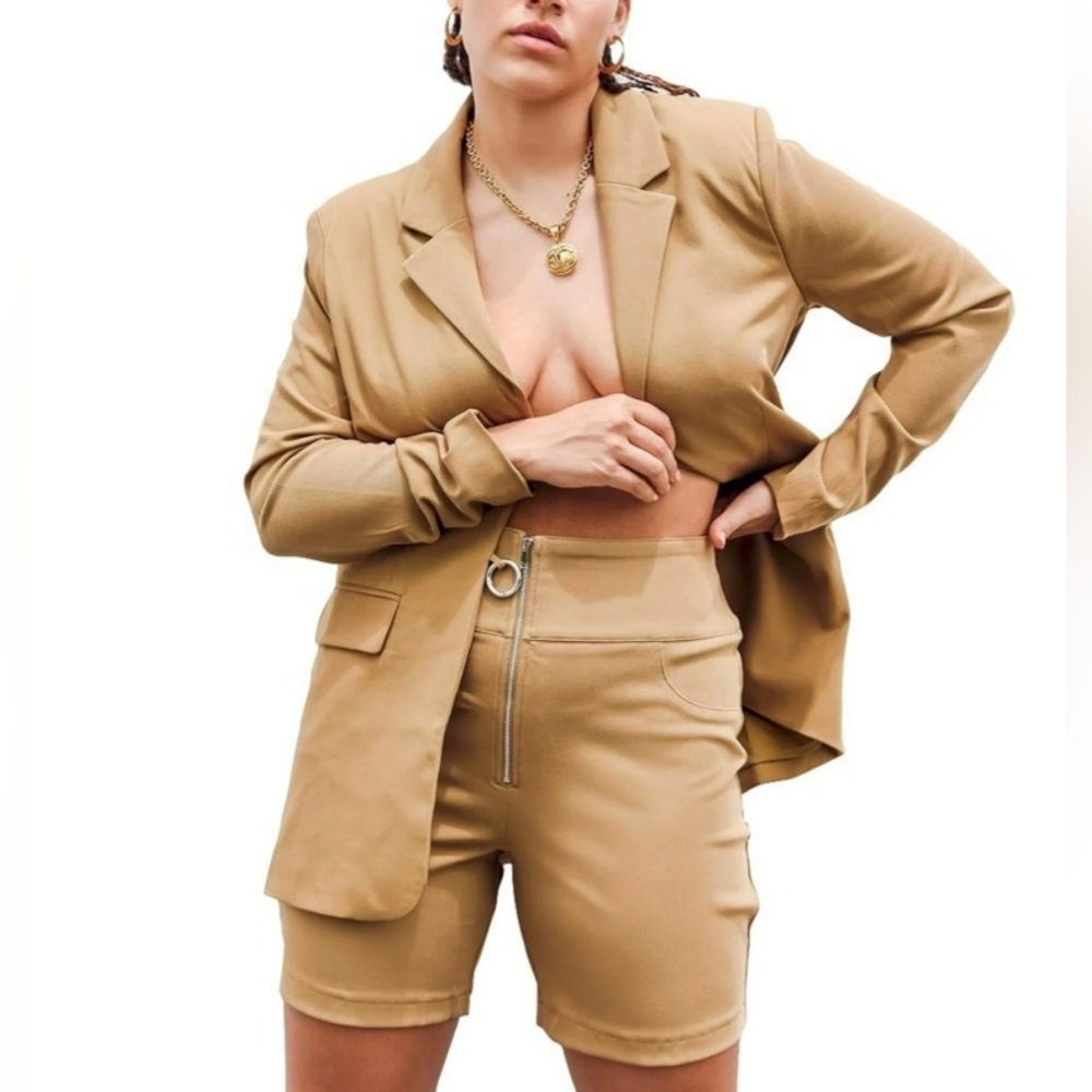 NWT Danielle Bernstein High Waist Solid Woven Bike Shorts